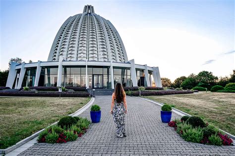 Bahá'í Haus der Andacht von Europa - Gebetshaus der Bahá'í-Religion.